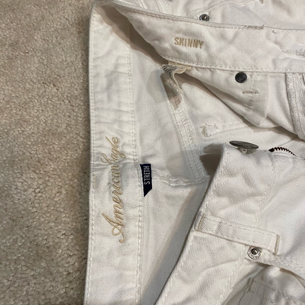 American Eagle White Skinny Jeans